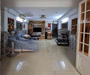 O2724   sát bv 175, ngang 4.3m nở hậu, sân đỗ ô tô, giá chỉ 8.x tỷ