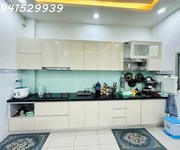 Hẻm oto 5m gân chợ đầu mối thủ đức nhà đẹp 5ty