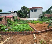 Bán 3 lô đất liền kề đối diện sở điện lực, ôtô đỗ cửa, 2 đường đi vào, sau cửa hàng quần áo 5s đi