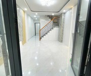 Nhà 2 tầng nở hậu hẻm 125 nguyễn thị tần p.chánh hưng  p1q8 . giá 4,68 tỷ bớt lộc