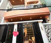 Nhà 3 tầng 3 mê đúc sau lưng nhà mặt tiền nguyễn phước nguyên