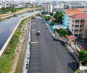 Nhà mặt tiền tây lân gần chợ, phù hợp vừa ở vừa kinh doanh.