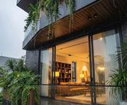 Tòa căn hộ 4 tầng có thang máy, sau lưng mt lê văn thứ gần biển võ nguyên giáp