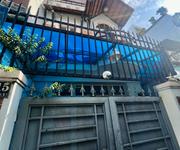 Bán nhà p.1 quận 8   gần cầu nguyễn văn cừ   3 tầng   52m    nhỉnh 5 tỷ- lh 0784968131