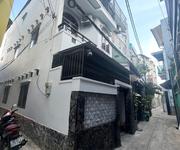 Bán nhà  60m2 -  ngang 4m nở hậu 4.4m - 7pn - căn góc thoáng gần chợ phạm văn hai