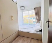 1 Tập thể ngân hàng chùa bộc . còn mới 70 .  không nằm trong việc qh.  giá 3.3 tỷ sở hữu tầng 3 . sổ