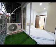 2 Tập thể ngân hàng chùa bộc . còn mới 70 .  không nằm trong việc qh.  giá 3.3 tỷ sở hữu tầng 3 . sổ