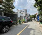 Nhà 2 tầng quận 12 - 60m2 có sân thượng, vị trí thuận tiện, giá chỉ nhỉnh 4 tỷ, khu dân cư đông đúc