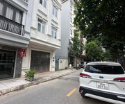 Bán nhà việt hưng, long biên 55m2- 4 tầng mặt phố- 17.x tỷ