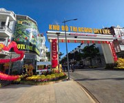 Chính chủ cần bán nhà mặt phố ngay trung tâm Uyên Hưng