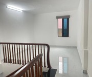 Nhà Võ Chí Công, Dân xây, 1 nhà ra ô tô tránh, DTSD 160m2, 3PN, full thổ cư, chỉ 8.9 tỷ