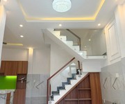 Nhà 2 lầu nh6.5m ngay chợ ba đình 5p qua q1,5 p10q8 p.chánh hưng