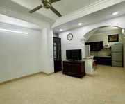 Bán nhà phố kim ngưu 40m2, 4 tầng, mặt tiền 5m, 9.9 tỉ, ngõ rộng xe máy quay đầu, ở luôn