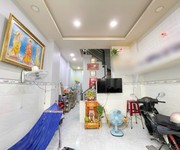 Nhà chủ xây ở 3 lầu/st hẻm 154 âu dương lân p3q8  p.chánh hưng