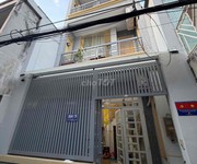 Bán nhà 1 trệt 2 lầu   quận 6, nội thất đầy đủ