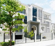 Bán biệt thự ciputra 300m   mặt tiền 12m  hầm 119m   giá 121,1 tỷ