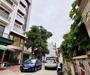 Chính chủ bán nhà đường thạch bàn , ô tô tránh , vỉa hè giá 12 tỷ.