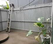 Đất vuông vức - sẵn nhà tiền chế dạng kiên cố - ngay trung tâm đức trọng, lâm đồng