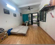 Bán nhà tầng 2 phố hàng bè, 92m2, mặt tiền 4.2m, 12.8 tỉ, 2 phòng ngủ, view phố cổ