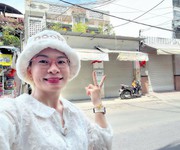 Cần sang chủ mới quản lý nhà 3 mặt tiền kinh doanh đường xóm chiếu, quận 4 - diện tích lớn 446m2 -