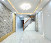 Mặt hẻm xe tải q.8   4 tầng btct 50m   5pn   đỗ oto thoải mái, chỉ hơn 5t