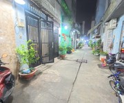 Ngay chợ lê văn quới  - 4x9m - 2 tầng đúc thật - nhà còn mới đẹp ở ngay - vài bước chân ra chợ sầm