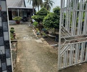 Chính chủ cần bán đất ruộng gần đường xuyên á   có sẵn nền nhà sát lộ bê tông cặp bờ kênh   giá 2,2