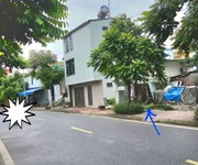 Bán đất bát khối 7 tỷ 61m ô tô thông thoáng,long biên