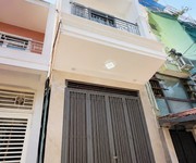 Trung tâm quận 10 - sát mặt tiền lý thái tổ - 4 tầng hoàn công