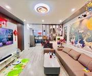 Nhà gốc dân xây   hàng kênh   giá chỉ 2,5 tỷ