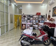 Cần bán 219m2 nhà cấp 4 đẹp mặt tiền đường thế lữ