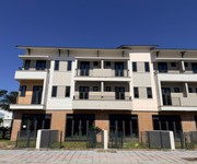 Shophouse áp góc 120m  tại CENTA RIVERSIDE   Chỉ 8,1 tỷ, SỔ LÂU DÀI