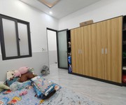 Bán nhà 3 tầng dĩ an,shr đường nhựa 15m,view công viên cực kì thoáng mát