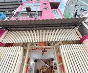 Nhà sát chợ xóm củi 3 lầu đúc p.chánh hưng, giá : 5.28 tỷ  thương lượng