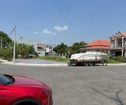 Chính chủ bán lô góc 2 mặt tiền view sông   275,6m    vị trí đẹp tại cần giuộc