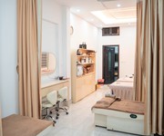 Sang nhượng trung tâm chăm sóc mẹ và bé   phố đại la, trương định, hai bà trưng   nay thuộc tương