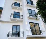 Hiếm, Nhà Mới Trung Tâm Long Biên 50m x 6 tầng thang máy, Vài bước Ra Ô tô, Rá chỉ 8 tỉ xíu