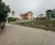 Bán 300m  đất tại minh trí, sóc sơn, mặt tiền rộng, ô tô vào tận đất