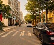 Dương quảng hàm   64m    5 tầng   6pn   ô tô ngủ trong nhà   chỉ nhỉnh 8 tỷ