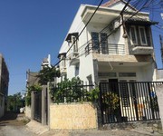 Nhà vườn 2 mặt tiền   sân để ô tô   hồ cá koi   ngang 8m   giá 4,4 tỷ