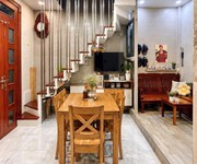 Nhà hẻm ô tô tô hiến thành, quận 10, 5.6 x 8m  45 m2 , giá 6.5 tỷ