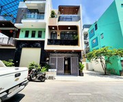 Quận 7 , bán nhà phố full nội thất cao cấp   mặt tiền 5m   quận 7