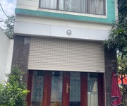 Căn nhà bát khối 9 tỷ 50m ô tô đỗ cửa,sổ đỏ long biên