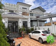 Cần Bán Nhà 413m , 240m  Đất Ở, Mặt Đường Nhựa 8m, 4 Phòng Ngủ