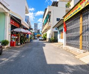 Tầm nhỉnh 8    nhà mặt tiền tân phú 80m 2 tầng ngay  gần aeon - celadoncity