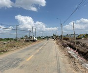 Bán nhà vườn gần 1.900m2 - thổ cư hơn 1.600m2 - view sông vàm cỏ tây - giá 5,9 tỷ