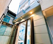 Bán nhà sư vạn hạnh, quận 5, 3.7x6.3  25 m2 , giá 3.75 tỷ