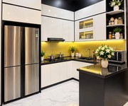 Bán nhà lý nam đế, 130m2, 4 tầng, mặt tiền 6.1m, 68 tỷ, ngõ ô tô vào nhà, kinh doanh