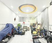 Nhà mới đẹp cạnh ôtô, hẻm 73 ni sư huỳnh liên tân bình, 4.4x10m 2 tầng đúc thật 2pn, sổ a4 hoàn