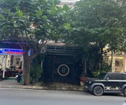 Chính chủ bán gấp -hạ 1 tỷ còn 26 tỷ - biệt thự 105a nguyễn hữu tiến - 189m2 - đường 16m - 6pn